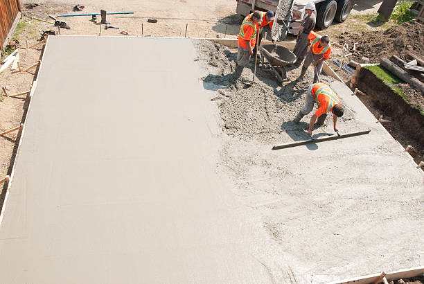 Best Concrete Retaining Walls in Plainfield Village, CT